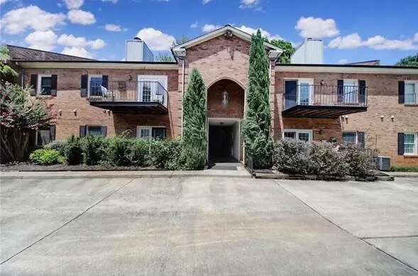 2 Bedroom Condo In Heart Of Clt Charlotte